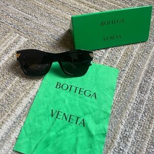 Bottega Veneta square frame black and gold sunglasses